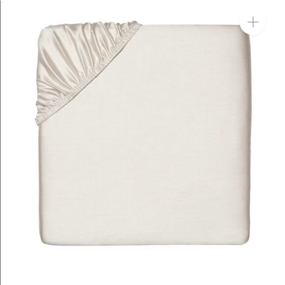 SFERRA Other - SFERRA Larro Cal King Fitted Sheet, Made in Italy. Color: Beige
